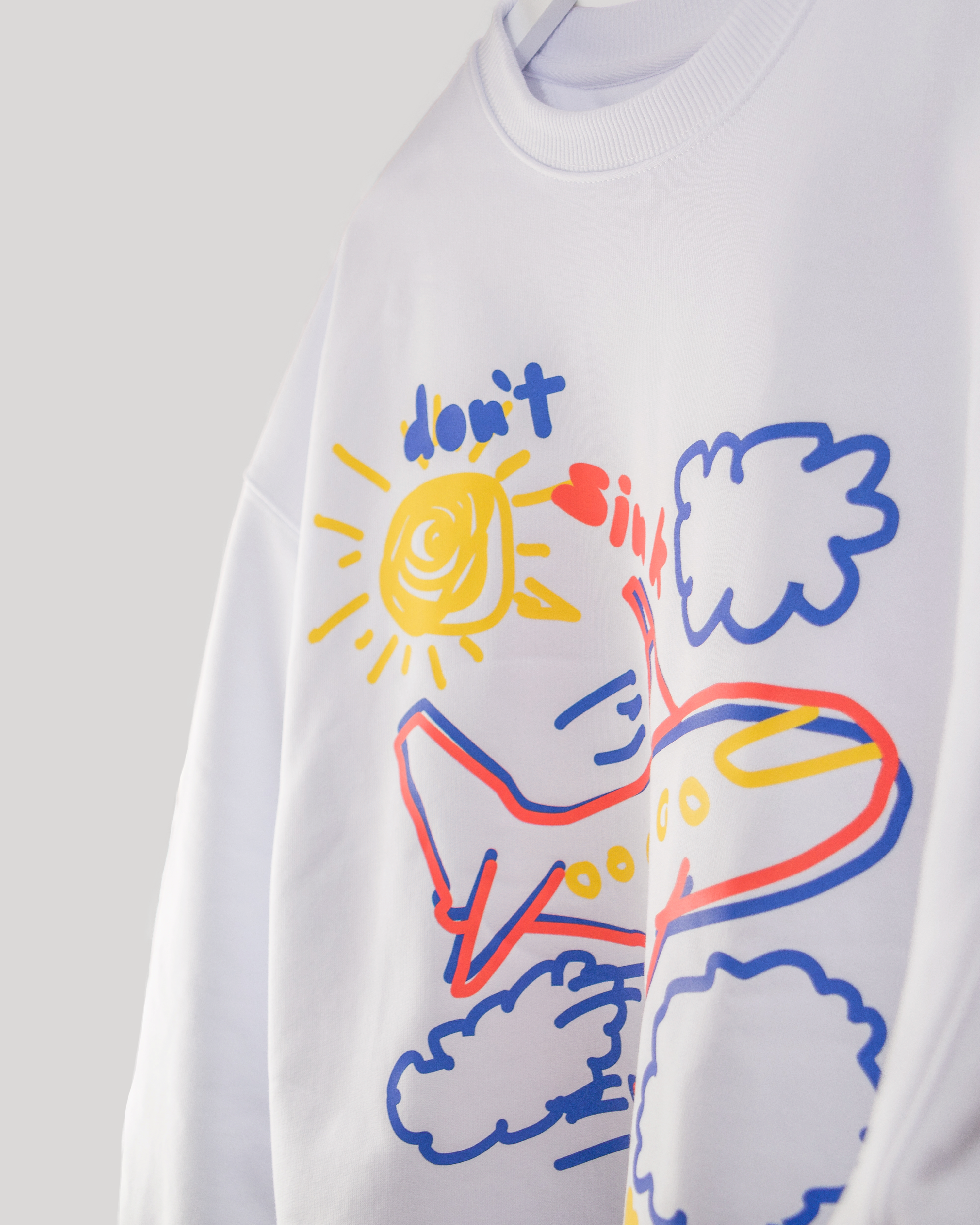 DREAM BIG FLY HIGH Hoodie (White)
